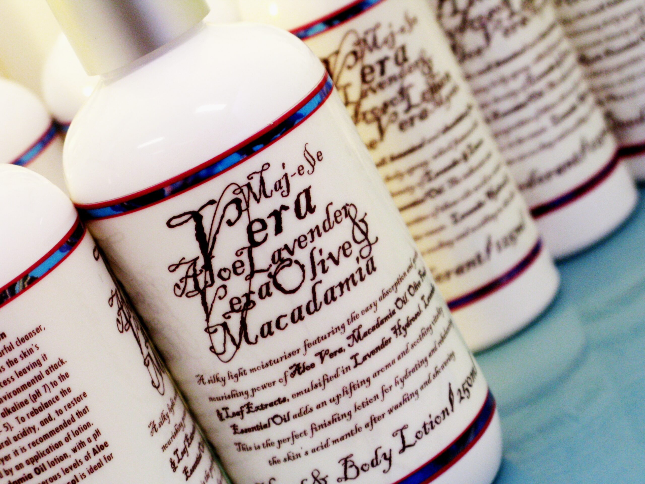 Aloe, Olive & Macadamia Hand & Body Lotion 250/500mL - Image 5