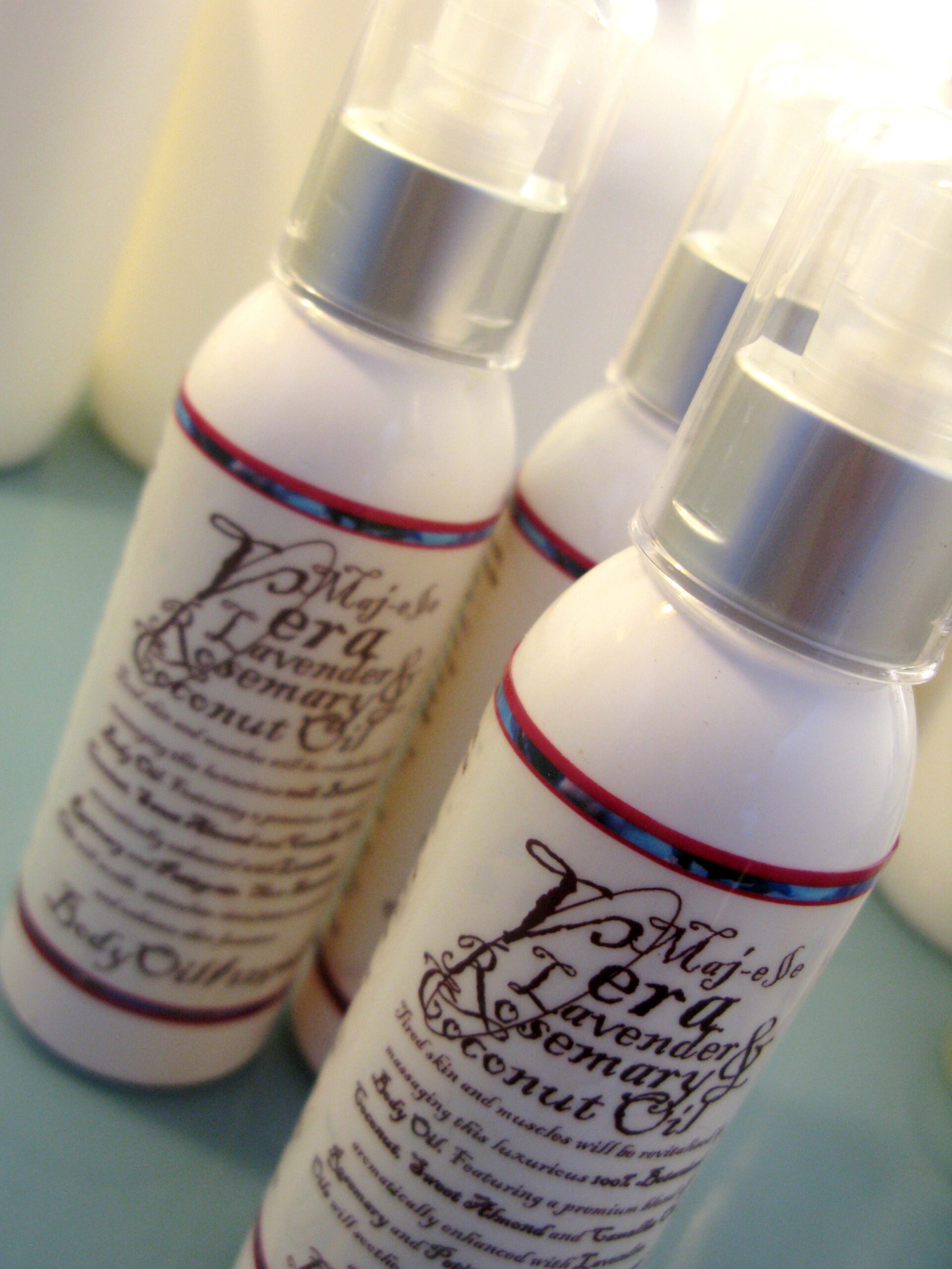 Lavender, Rosemary & Petitgrain Body Oil - 100mL/125mL - Image 2