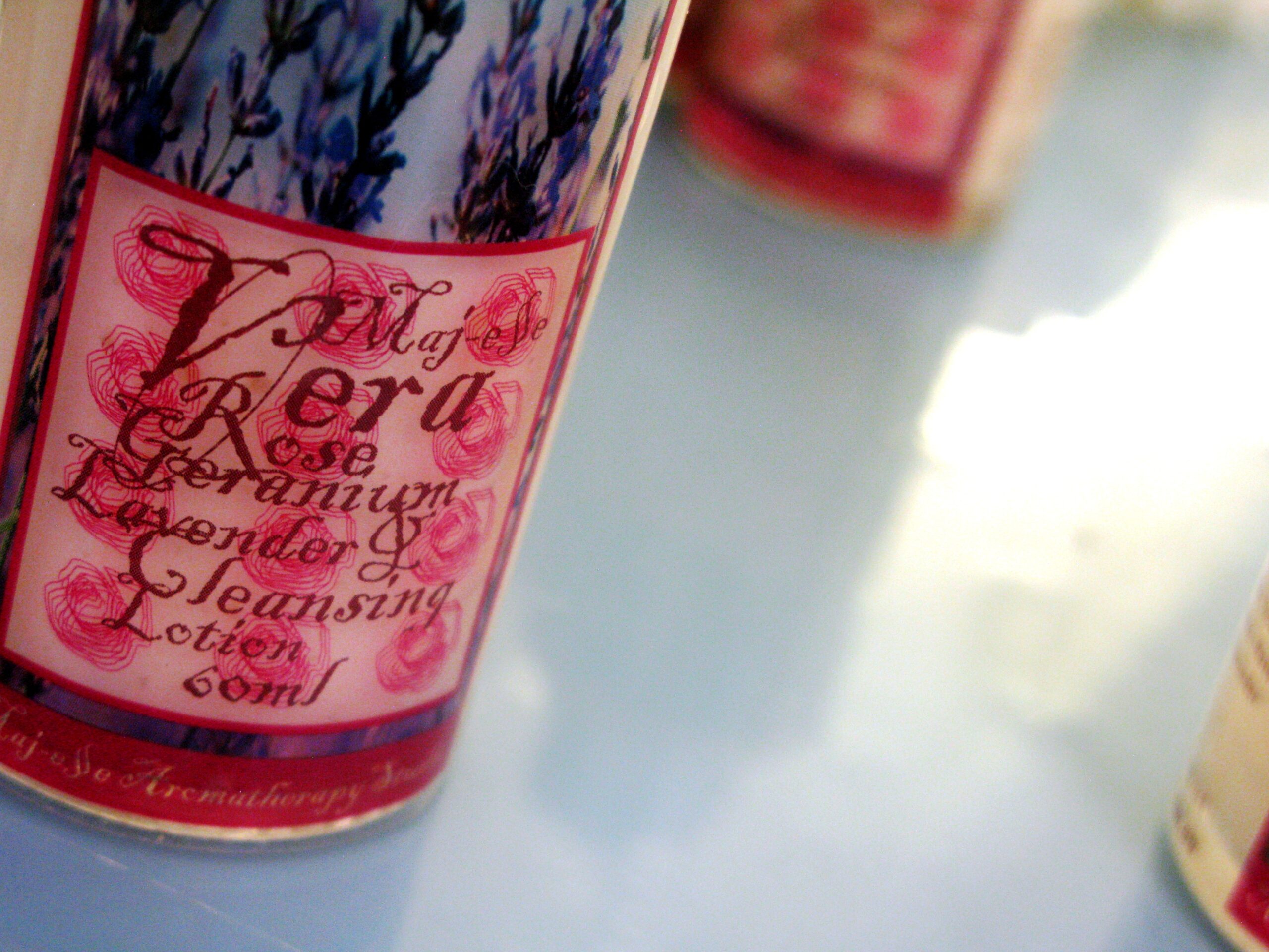 Rose Geranium & Lavender Cleansing Lotion - 60mL - Image 4